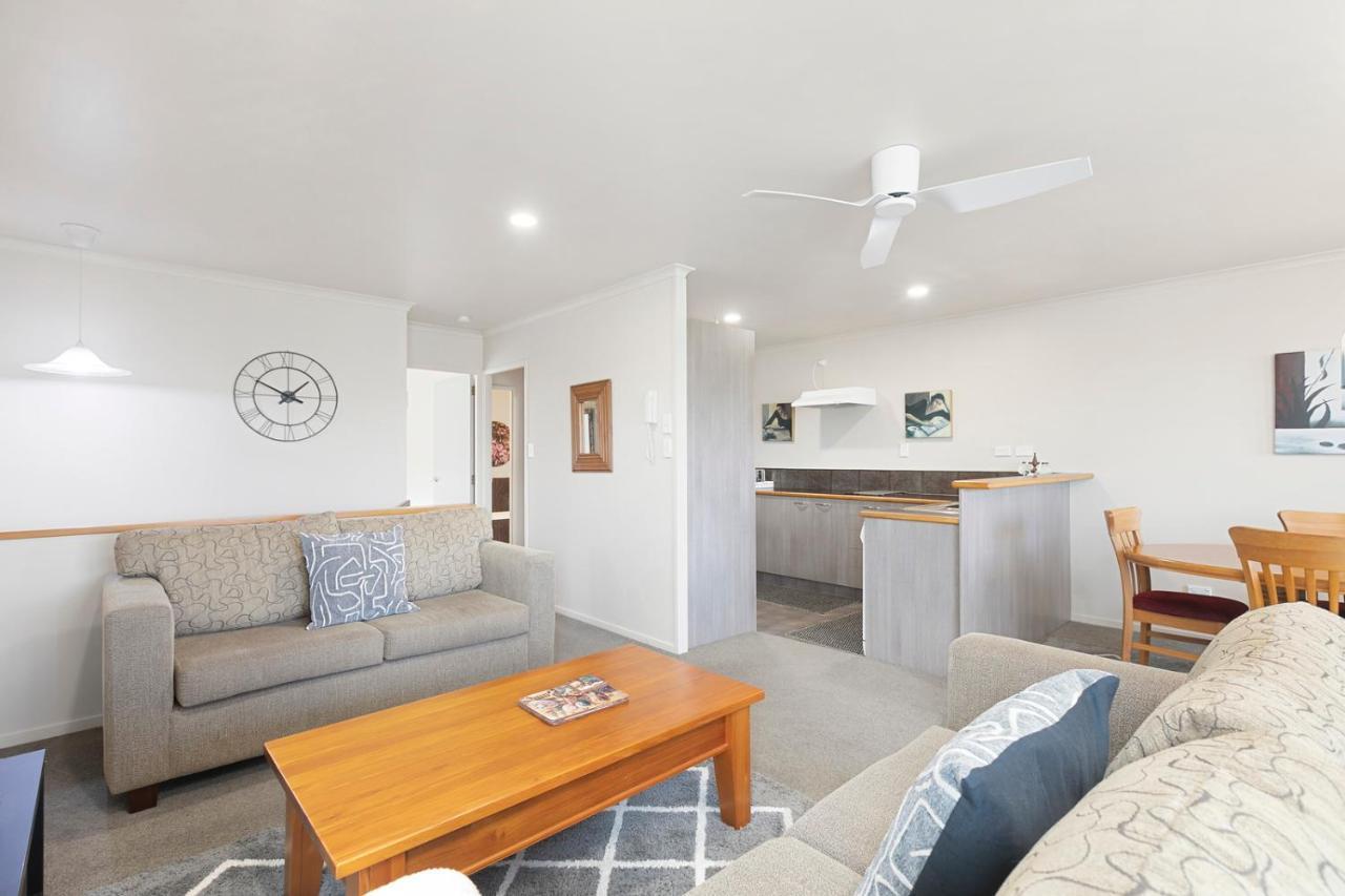 Вилла Mount Sunset - Mt Maunganui Townhouse Маунт-Маунгани Экстерьер фото